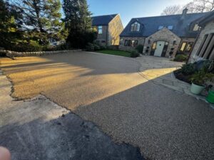 large-resin-driveway-completed-in-wigan-greatr-manchester-08