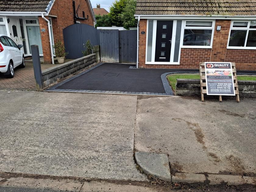 leyland-tarmac-driveway-02