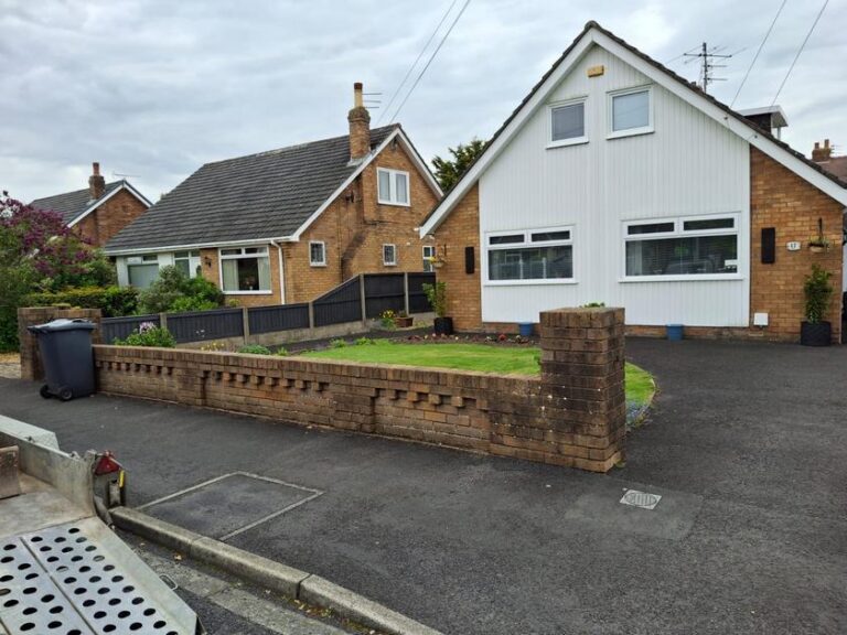 wigan-horseshoe-tarmac-driveway-13